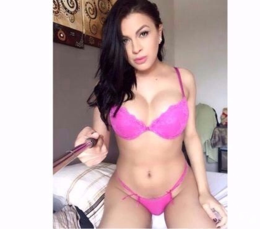 Chaude demoiselle pour toi en privé